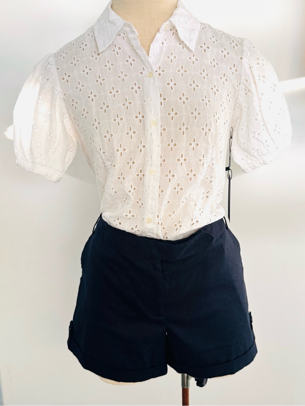 Anne Klein White Eyelet Puff-Sleeve Shirt